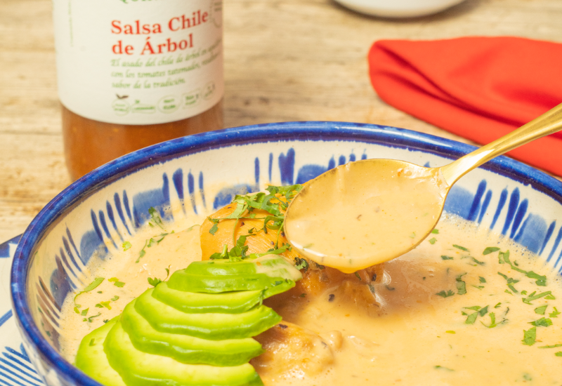 Sopa cremosa de Pollo